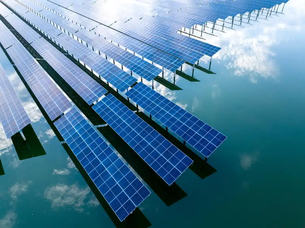 光伏产业链非理性下跌 行业龙头称不会主动发起价格战