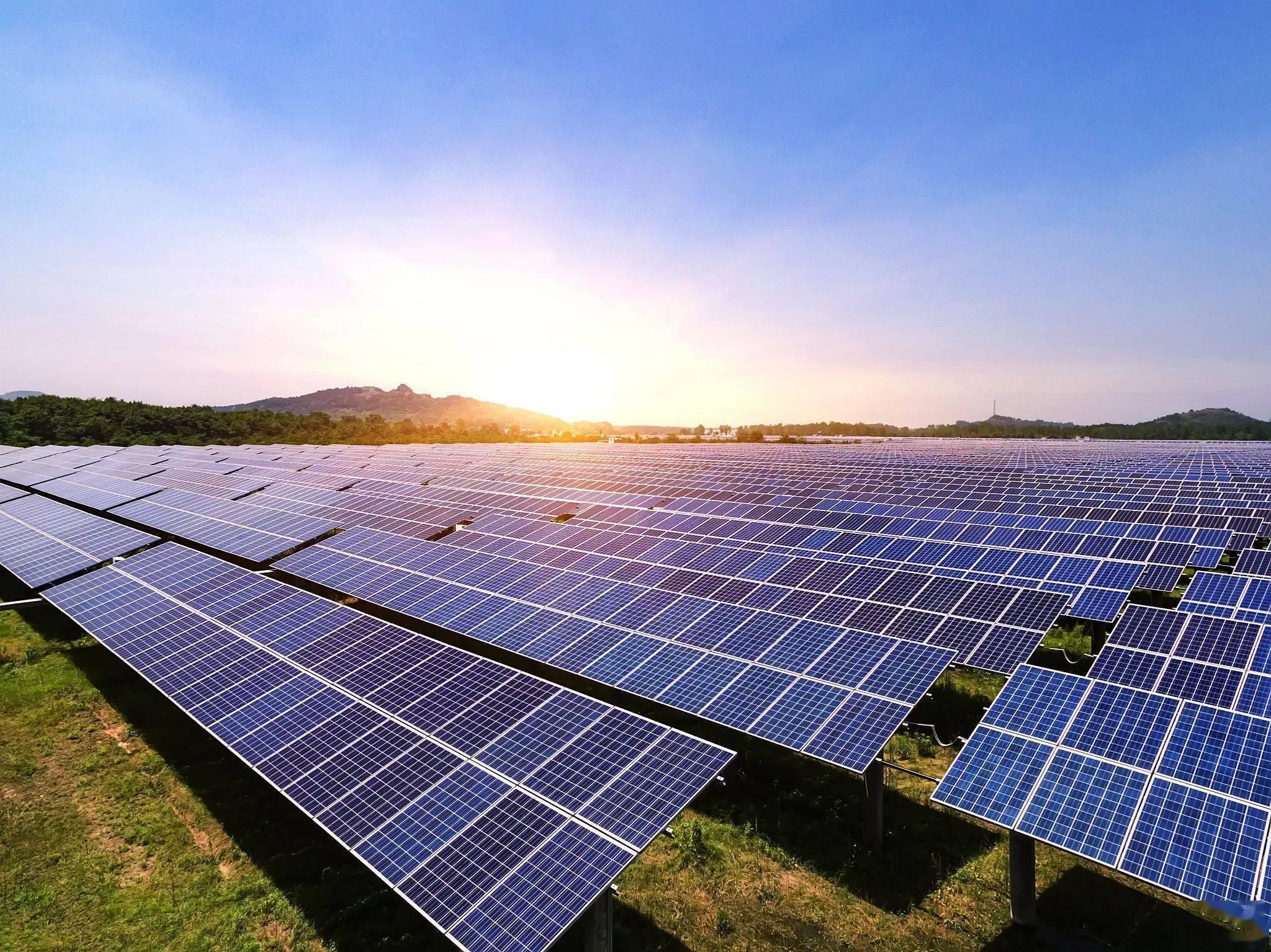 许继电气申请光伏面板清洗计划确定方法专利，可使设定周期内利润量取最大值